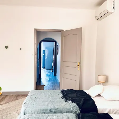 Front De Beau T3 Climatise Balcon Parking