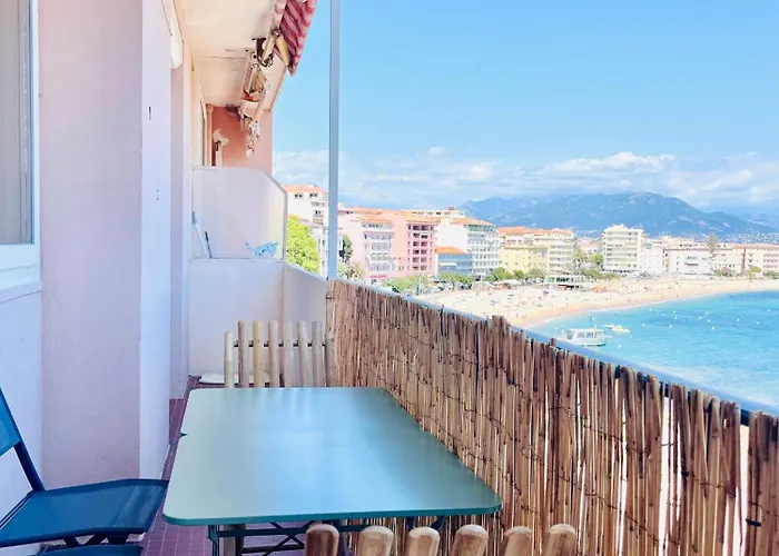 Апартаменты Front De Beau T3 Climatise Balcon Parking *