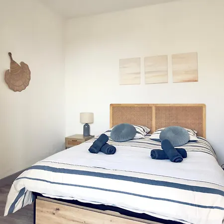 Apartment Front De Beau T3 Climatise Balcon Parking