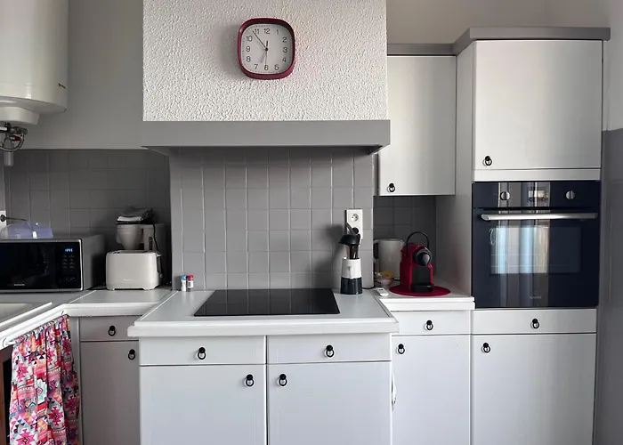 Front De Beau T3 Climatise Balcon Parking דירה *